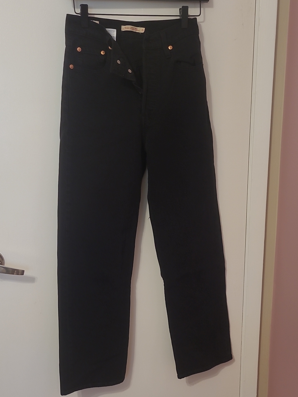 Levi's Black Straight Leg Women's Jeans